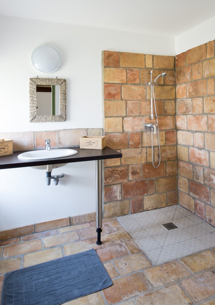 Salle de bain 1 La baraque de Sérignac
